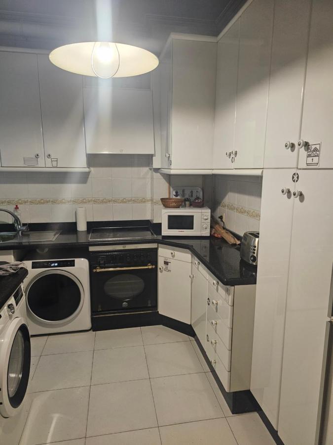 Habitacion Amplia Y Centrica En Piso Compartido Ла-Корунья Экстерьер фото